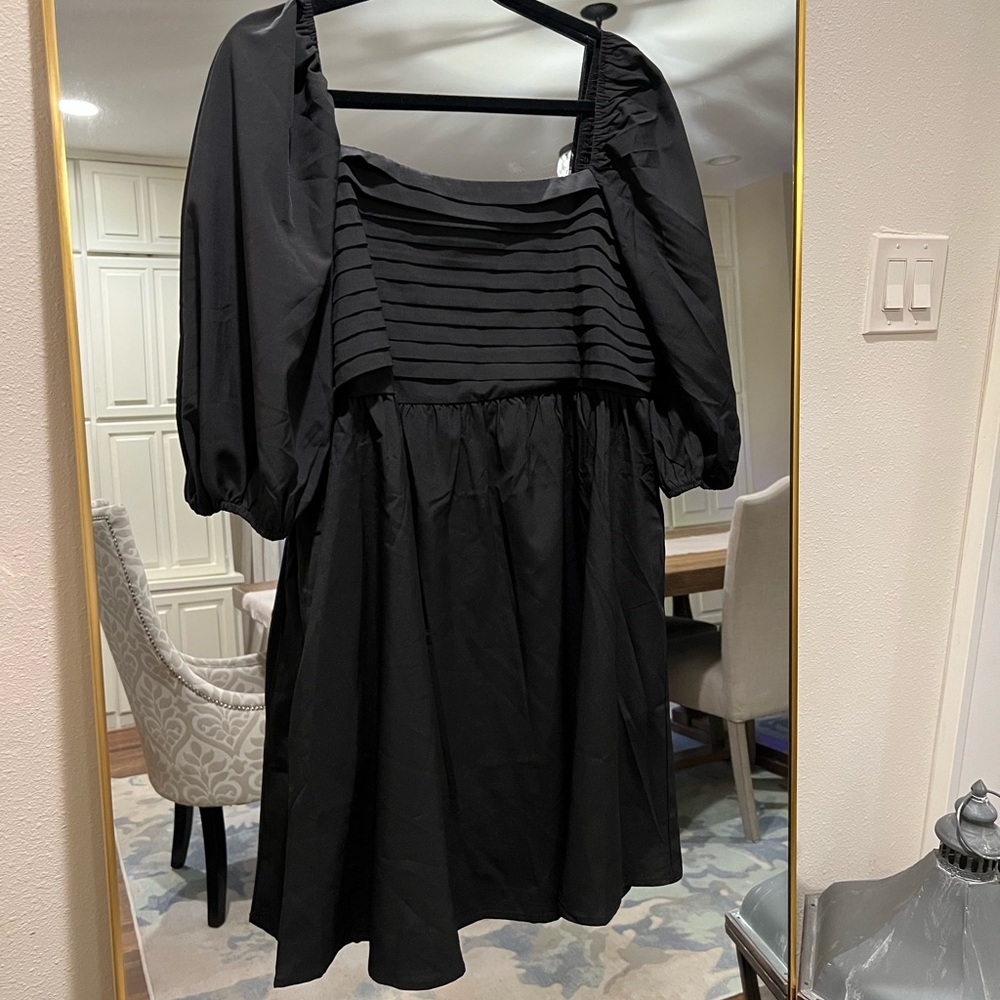 Black Square Neck Short Dress